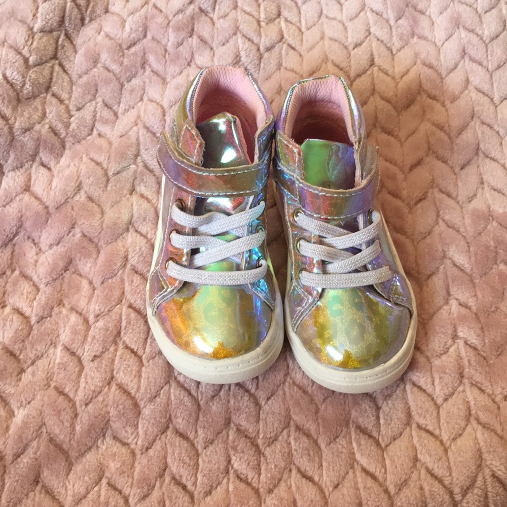 Wonder nation girls iridescent shoe size 5